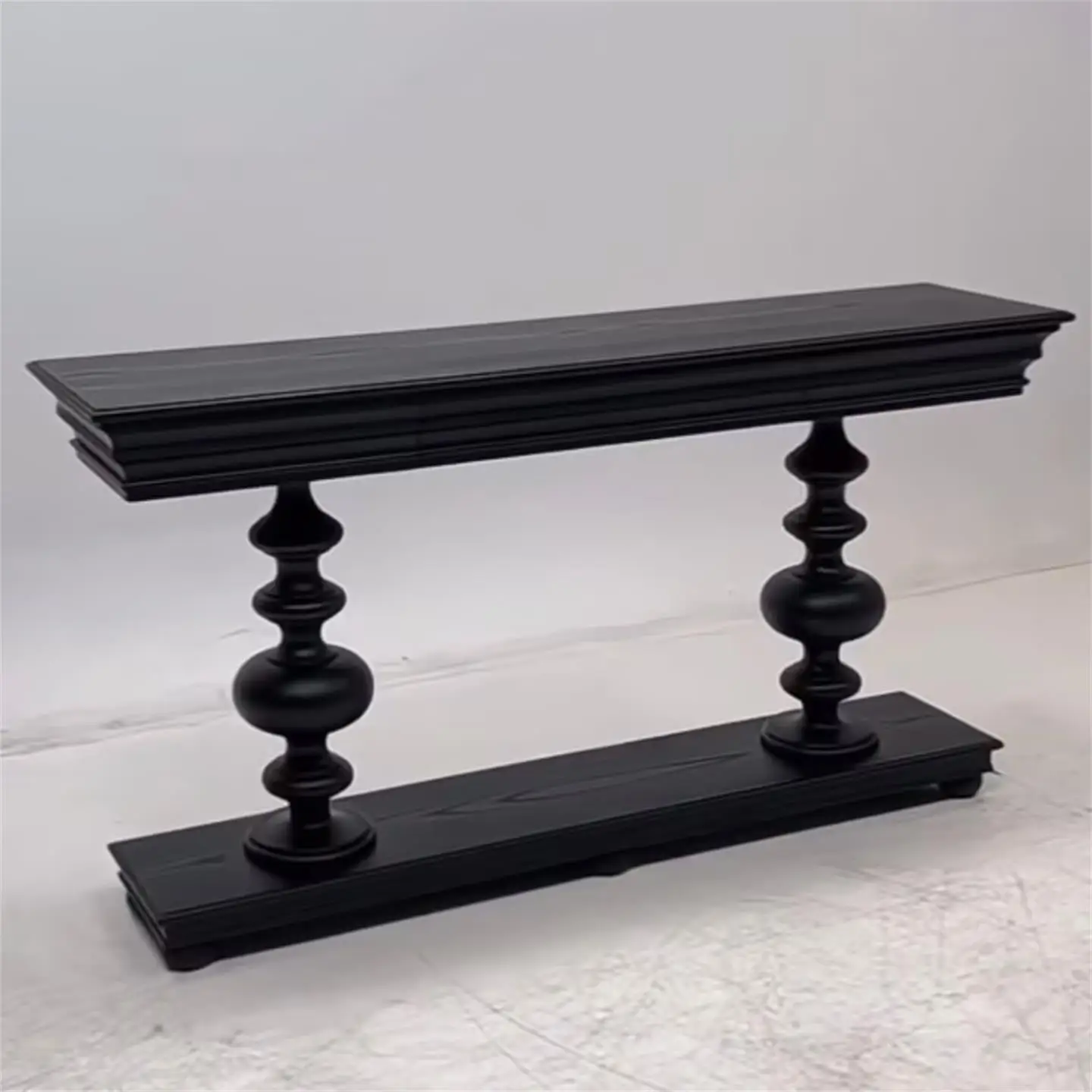 

French retro solid wood entrance table, home designer retro style entrance table, living room entry is narrow