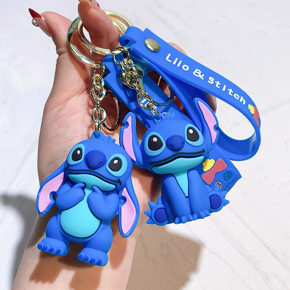 Stitch Keychian Anime Stitch Portachiavi con ciondolo Portachiavi con angelo rosa dolce Portachiavi per auto da donna Regalo di compleanno per ragazza