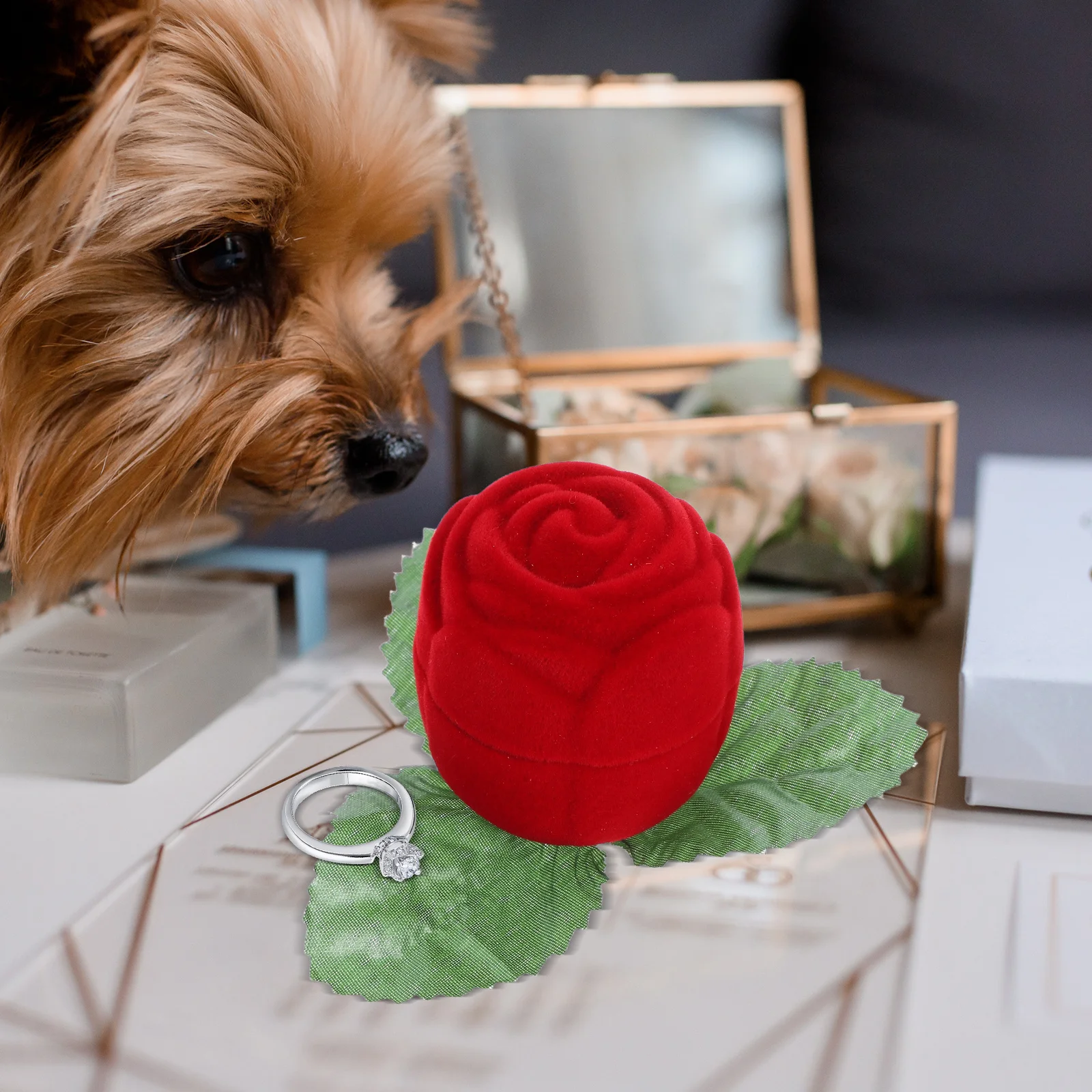 

Креативное предложение розы Коробка для колец Изысканная упаковка Защищает кольца от царапин Идеально подходит для специальных моментов Коробка для хранения колец