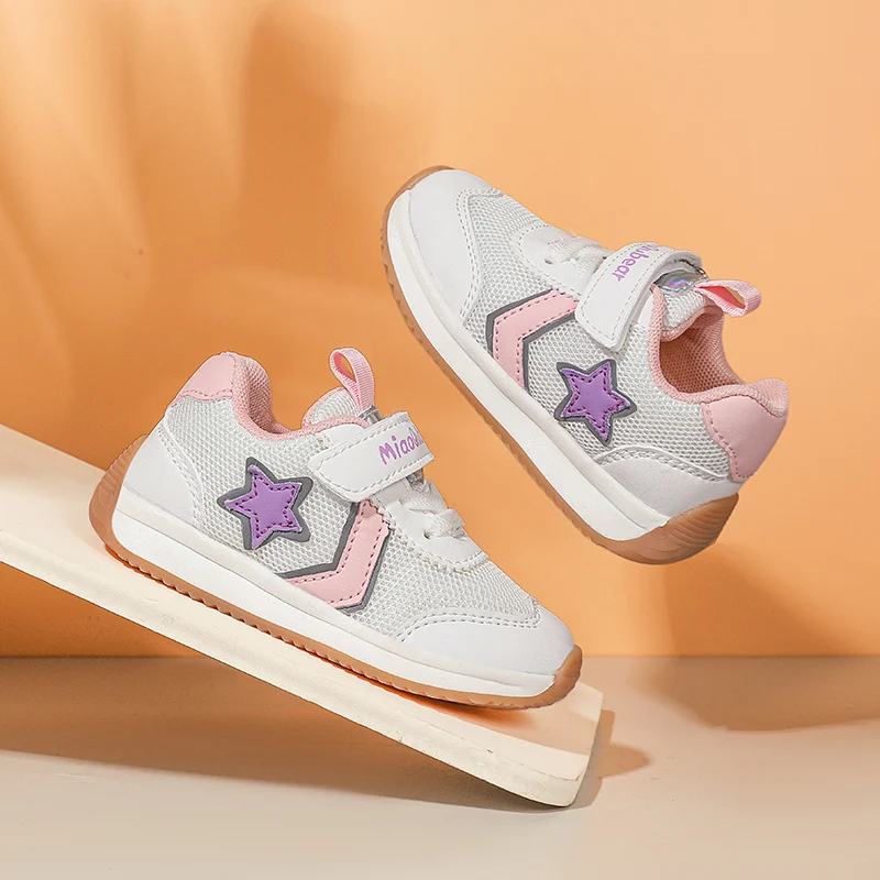 New Autumn Minimalist Low Cut Childrens Sports Shoes Lightweight Durable Running Shoes Comfortable and Supportive Casual Shoes