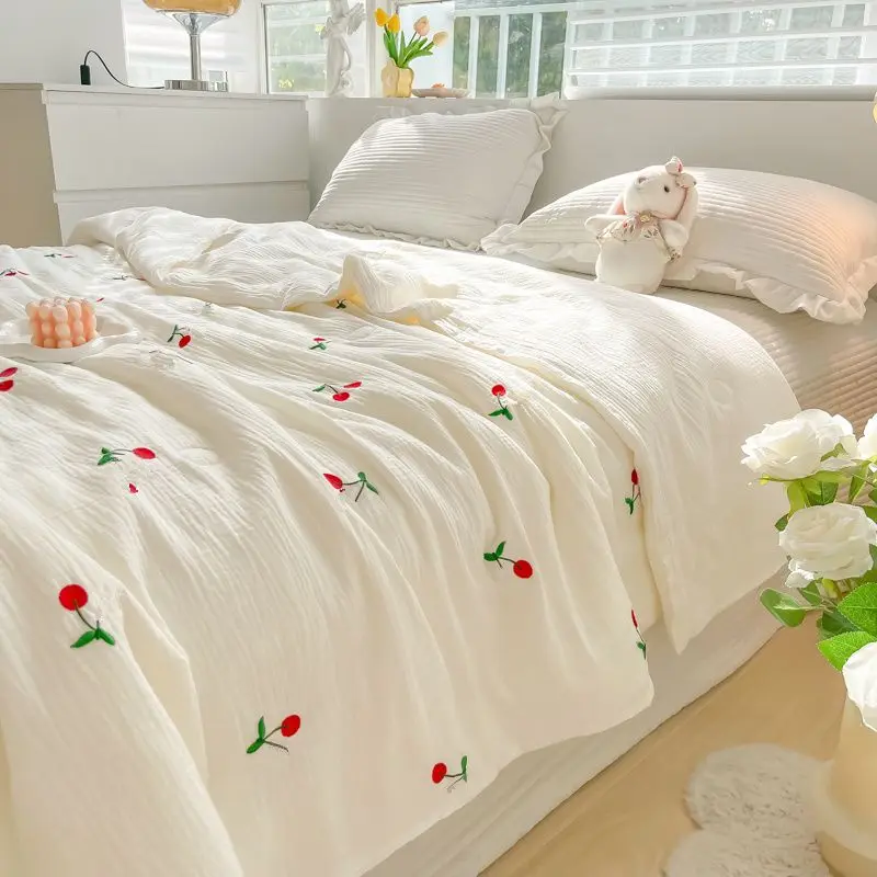 

Soft Breathable Double Yarn Thin Blanket Summer Air-condition Washable Cooling Comforter Queen King Size Quilt Bedspread for Bed