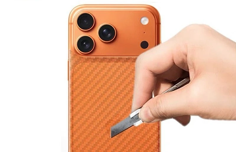 

8PCS For Apple 17Pro back film carbon fiber iPhone 17 back sticker For 17promax back film air frosted back cover film