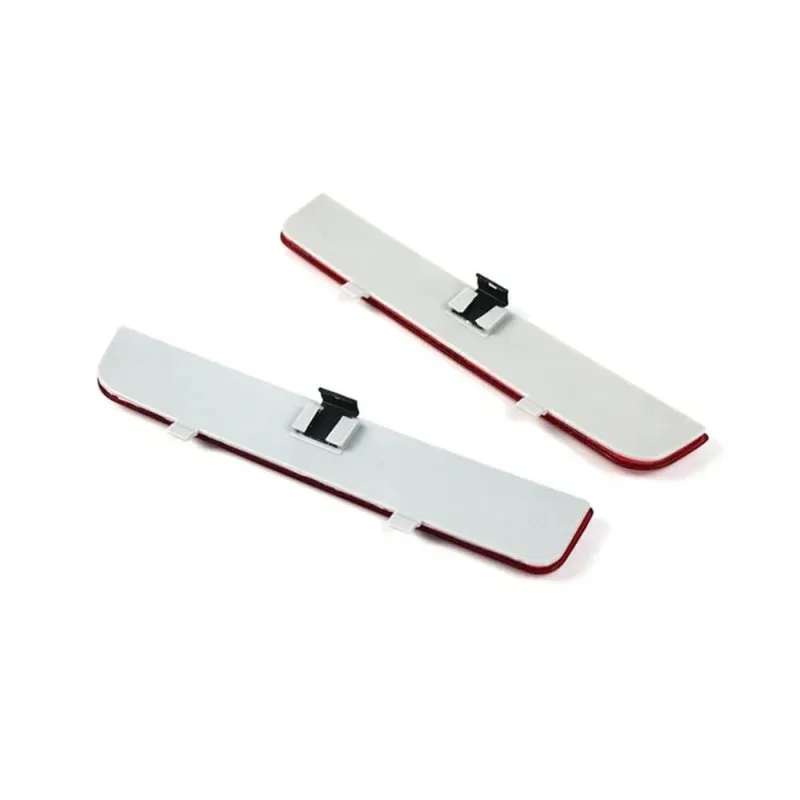 For Land Rover Range Rover L322 2003 2004 2005-2012 Freelander LR2 Rear Bumper Reflector Brake Light Warning LR006348 LR006349