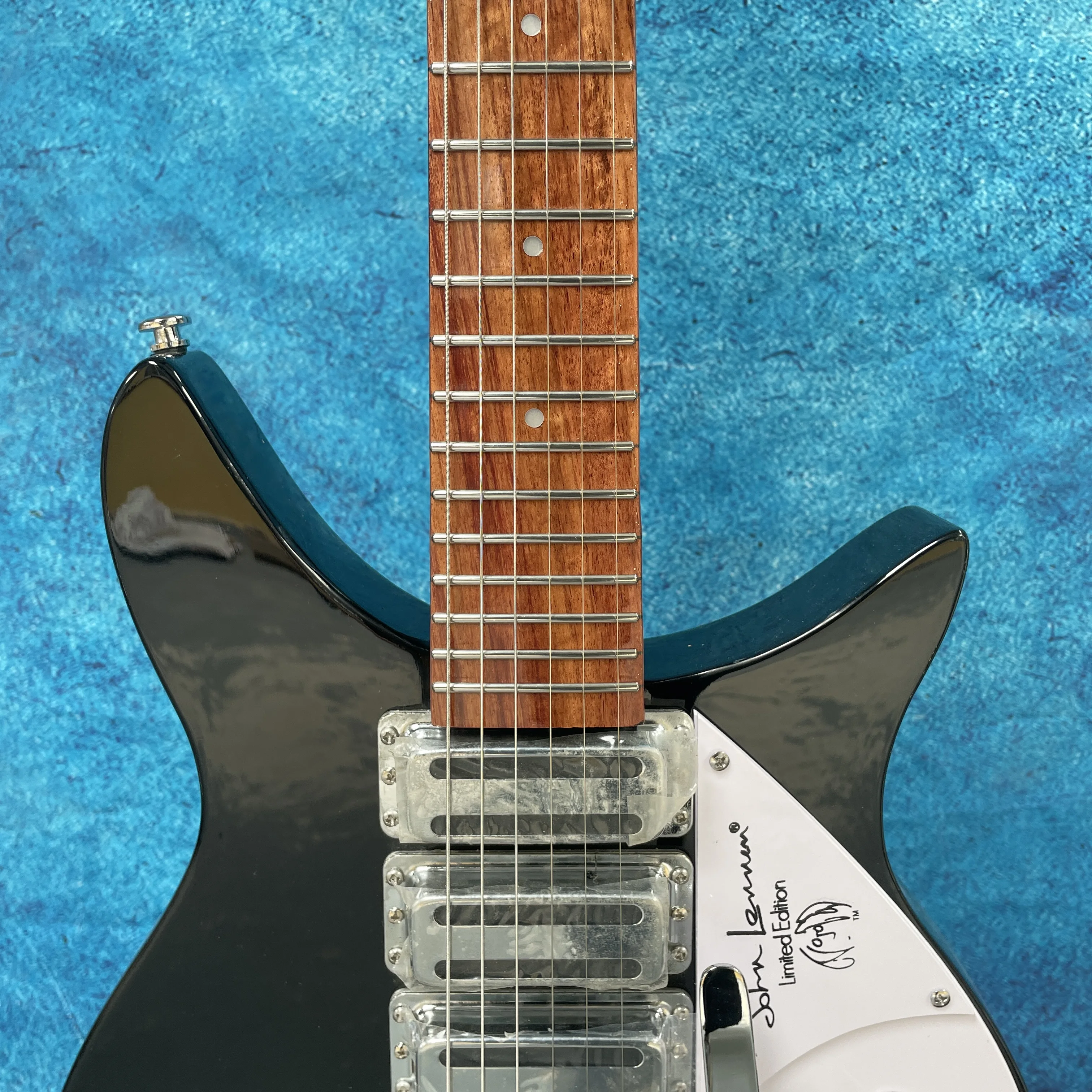 6-string electric guitar,Signature Edition, tremolo system  silver hardware guitars, advanced practice electric guitarra
