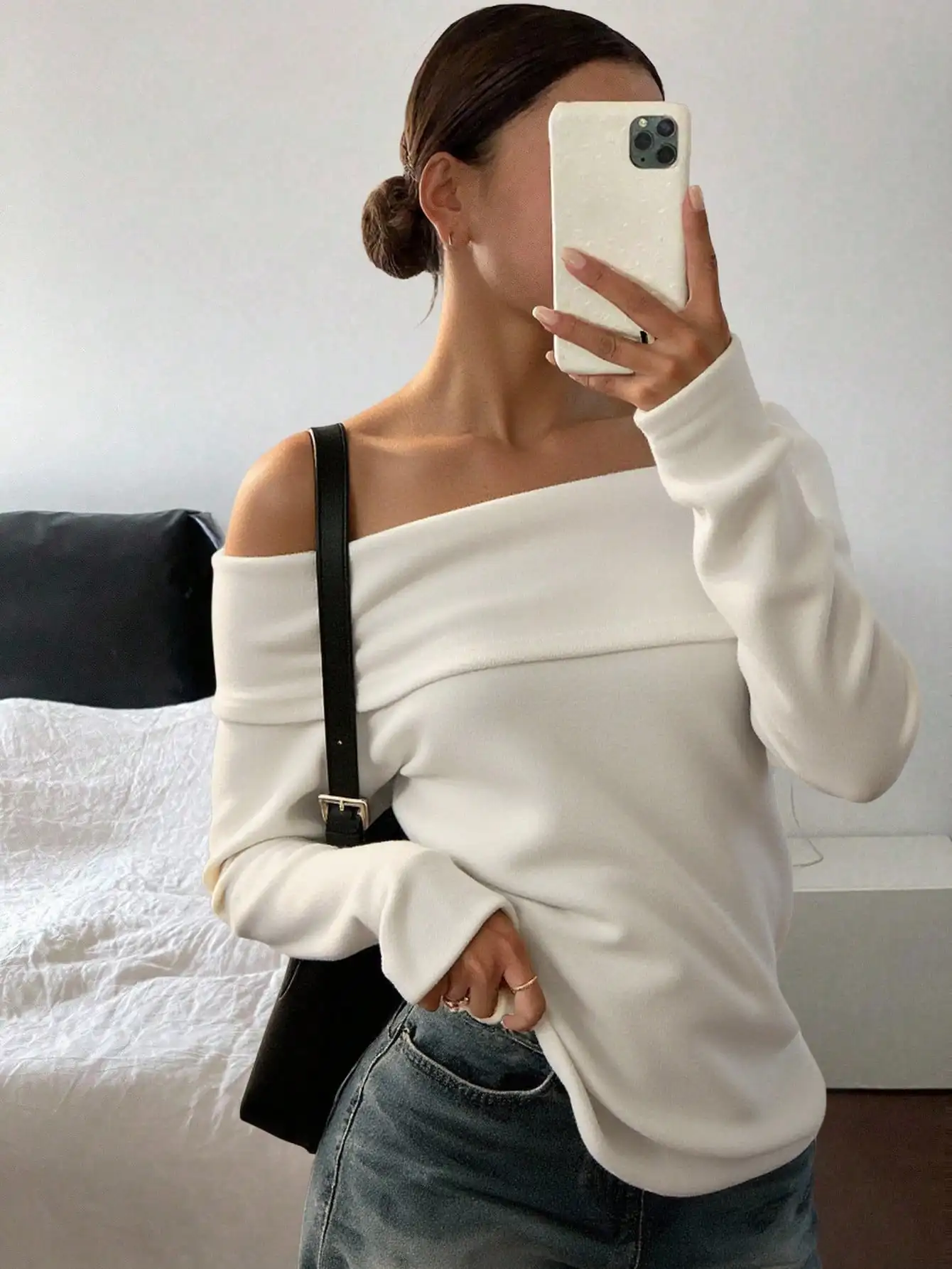 

Женский трикотажный топ с открытыми плечами и длинными рукавами, однотонный белый, весенне-осенняя повседневная мода