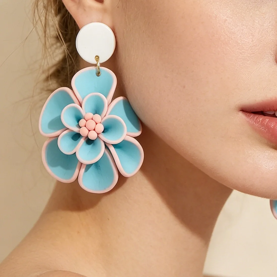 Artsy Monochrome 3D Floral Earrings Pop Art Flower Polymer Clay Dangles Aesthetic Bold Petal Statement Jewelry Minimalist Summer