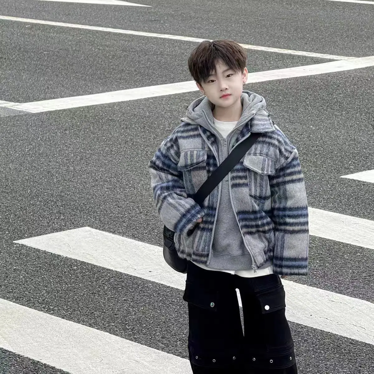 

Fashion Children Tops Clothing Winter Warm Boys Clothes Set Fashion Elegance Stripe Jacket Coat Kids Handsome Parka Clothes