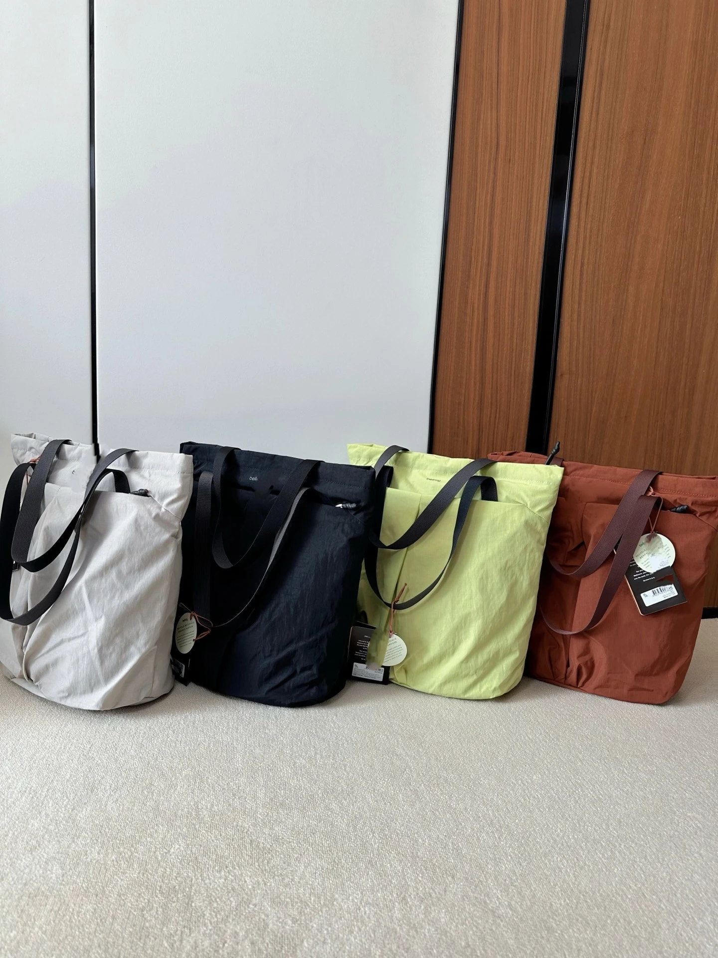 sac-a-bandouliere-leger-et-impermeable-18l-sac-de-voyage-et-de-sport-nouveau-style-automne-tissu-en-nylon-couleur-unie-pour-jeunes-hommes