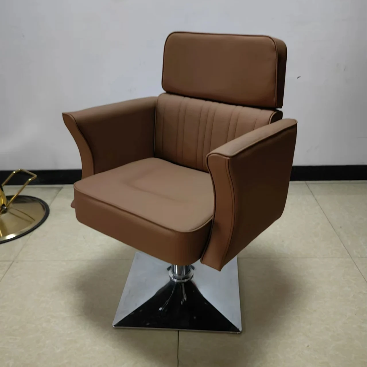 Hairdressing chair reclining haircut hairdressing style adjustable barber shop furniture massage characteristic spa barber shop