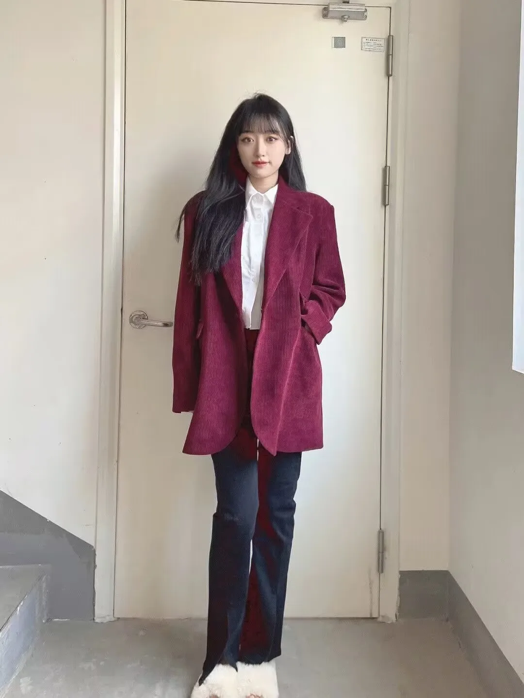 Blazer di velluto a coste retrò celebrità di Internet per le donne Office Lady High-End unico elegante Petite rilassato autunno inverno giacca