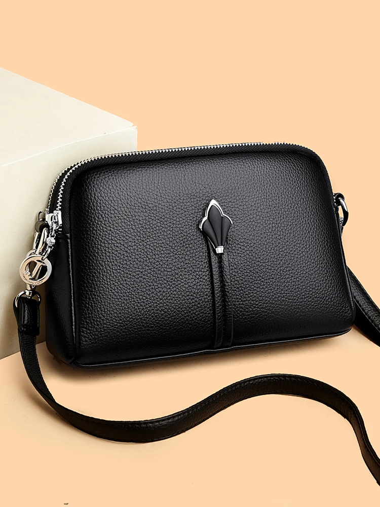 

Faionable Leather oulder Bag for Middle-Aged Mothers 2025 New Sle Briti Sle Casual Zipper Closure Soft Square Bag