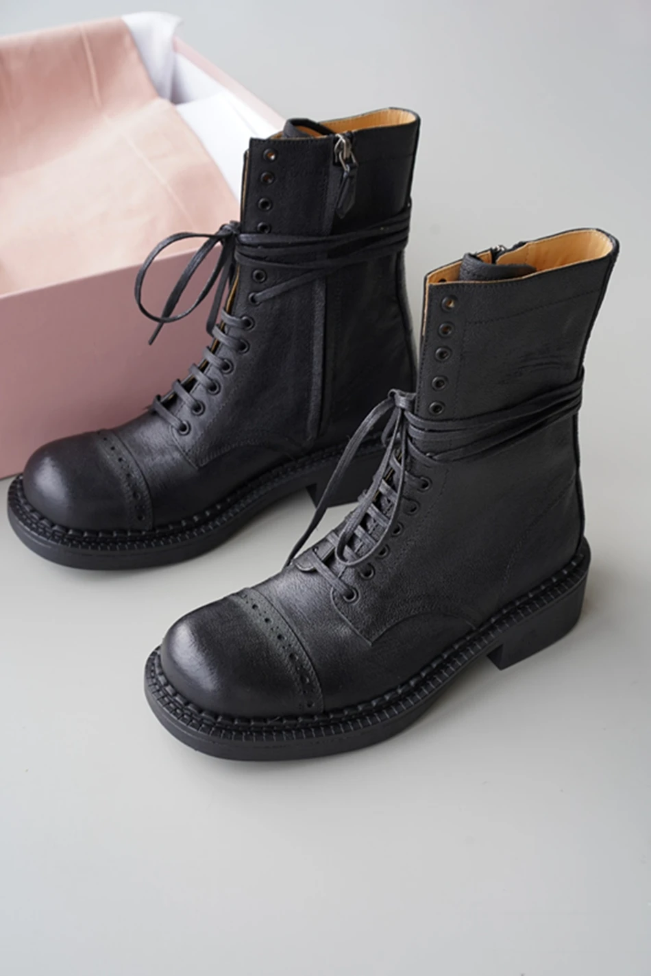 

Women's Martin Boots In Real Leather High Quality Fashional Shoes 2024 New Luxury Design Hot Sale Strappy Boots