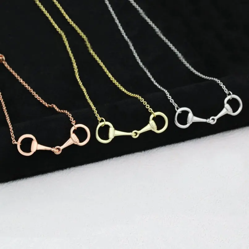 

5pcs Electroplated Horse Clasp Copper Bracelet Shackle Equestrian jewelry for Couple Daily Wear Equestrian Sport