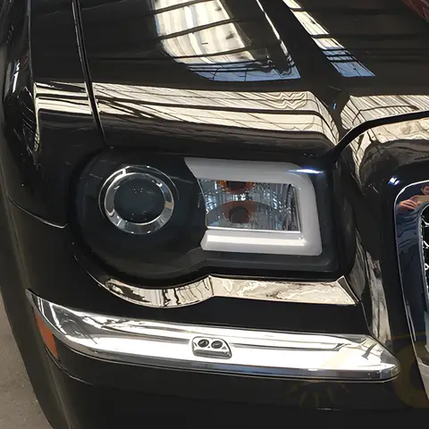 For Chrysler 300C 2005-2010 Front Headlights LED Car Headlight Assembly Upgrade High-Quality Projector Lens Tool Accessories