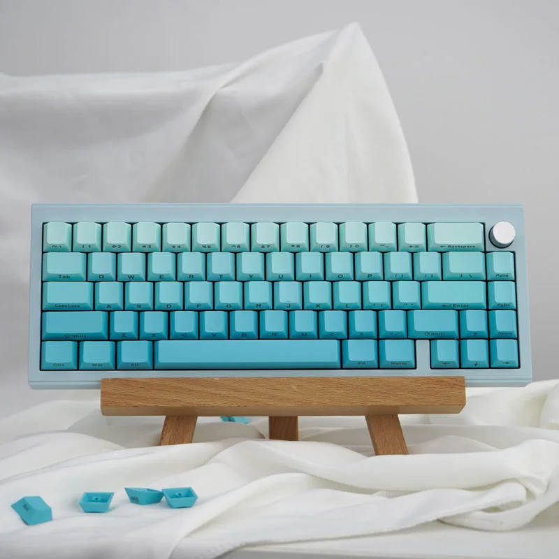 

GMK Gradient cyan front/side engraved 125-key PBT keycaps DYE sublimation cherry profilemechanical keyboard keycap