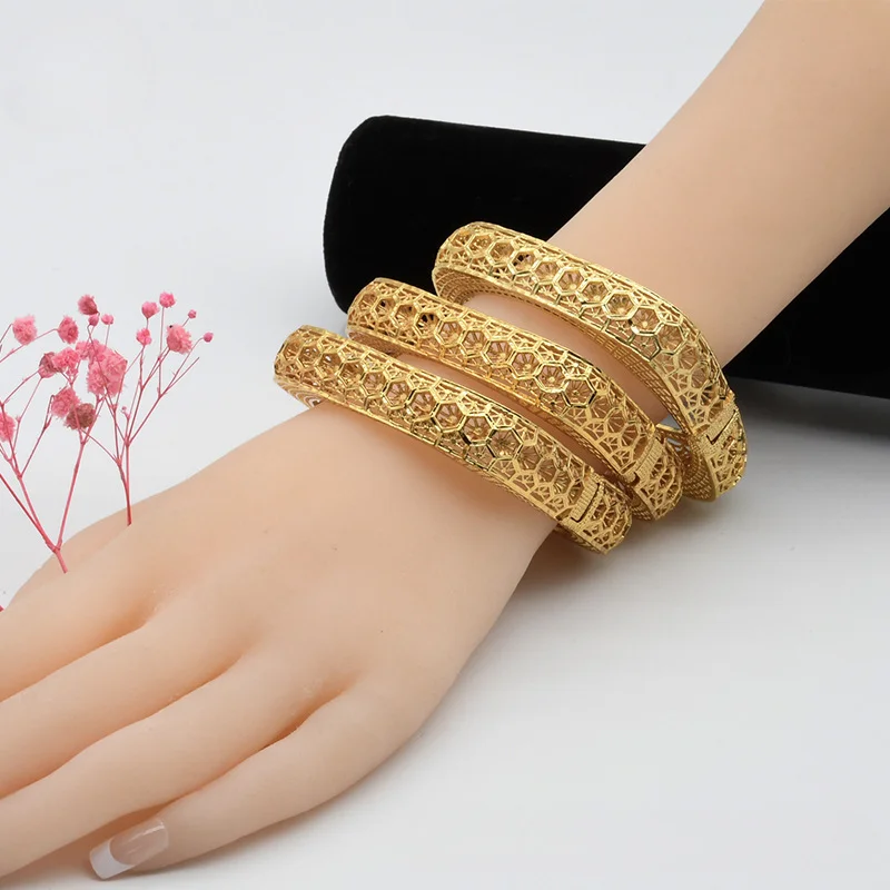 Dubai Wedding Bride 24K Gold Plated Square Alloy Bracelet Middle East Africa Ethiopia Women's Imitation Gold Bracelet Ornament