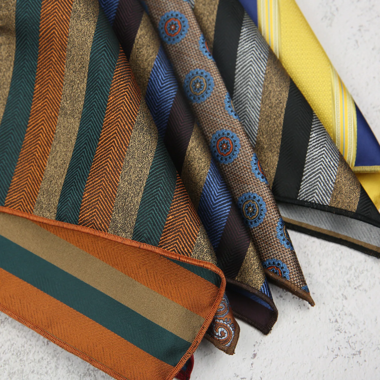 새로운 클래식 손수건 노란색 수제 23cm 남성용 손수건 웨딩 비즈니스 파티 정장 포켓 스퀘어 액세서리