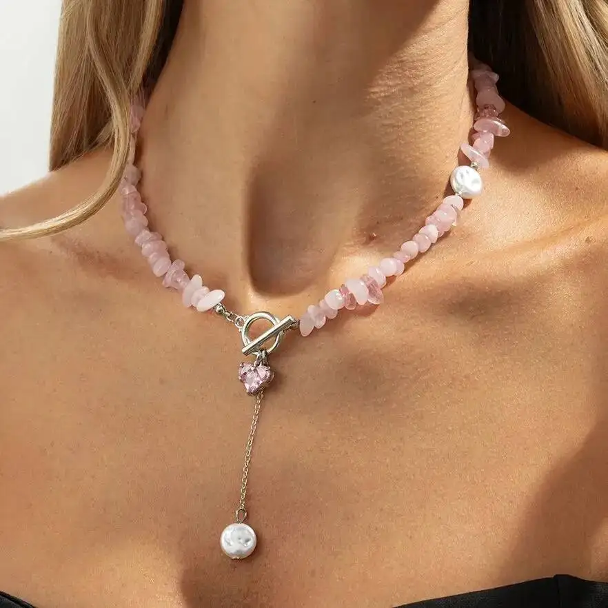 

Pink Acrylic Choker Necklace for Women, Trendy Imitation Pearls Pendant, Fashionable Neck Chain, Jewelry Accessory