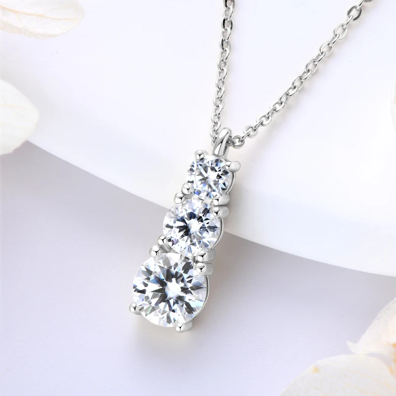 925 Silver Women's Necklace 1.80CTW.3 Stones D Color Round Moissanite Pendant Necklaces with Certificate Jewelry 18K Gold Plated