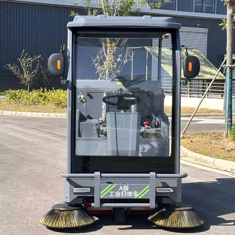 Customized ride‑on electric street sweeper automatic vacuum floor cleaning machine for public zone factory ground maintenance