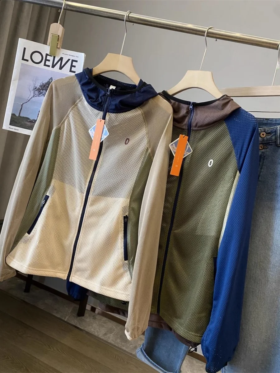 

Outdoor Hollow out Ice Sensation Breathable 3D Splicing Me 3D Hooded Skin Clothes Jaet for Couples Spring Summer