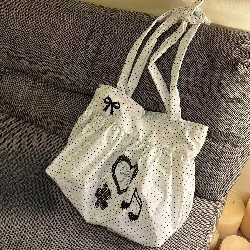Borsa a Spalla Coreana a Pois  - Embroidery Design Love recensione e prezzo