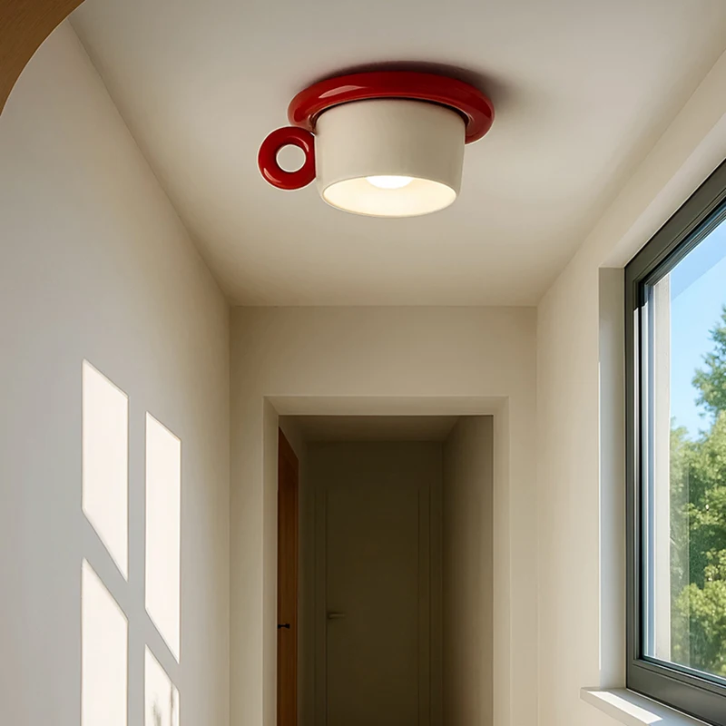 

Креативный потолочный светильник в стиле ар-деко из керамики и металла, в форме милой чашки, с лампой G4, новый стиль для спальни, столовой, кухни, прихожей, балкона