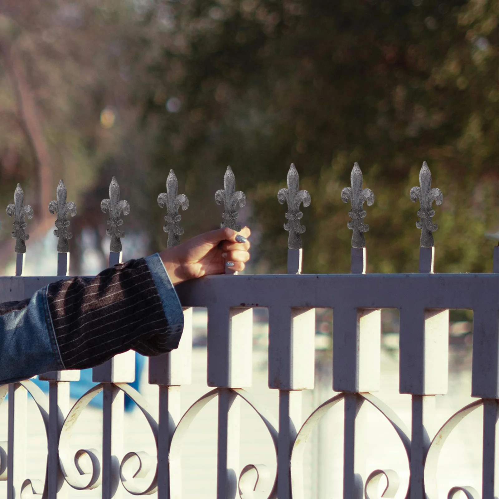 

Iron Fence Accessories Decorative Toppers Finials Posts heads Wrought Metal Garden Courtyard Fence Covers