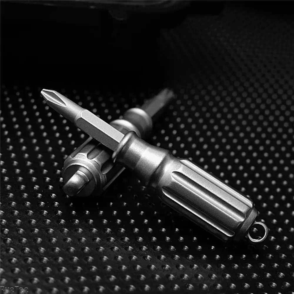 2024 Nieuwe Titanium Legering Schroevendraaier Hoge Hardheid S2 Staal Bit EDC Rijuitrusting Wolfraam Hoofd Gebroken Raam Gadget