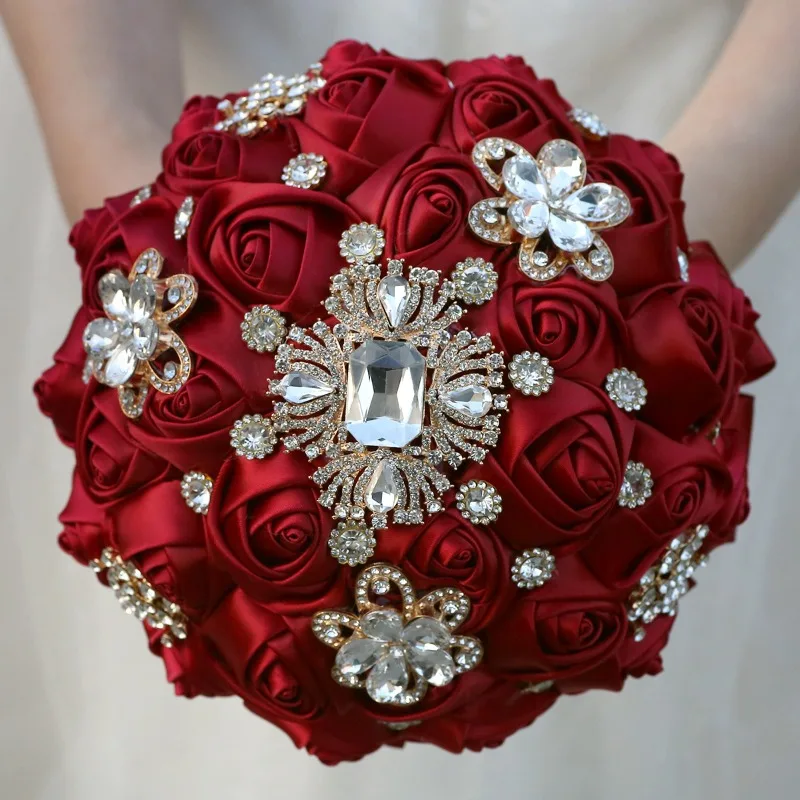 

Свадебный букет Amazon Bridal Bouquet с золотыми стразами и лентами, имитация роз, W319J