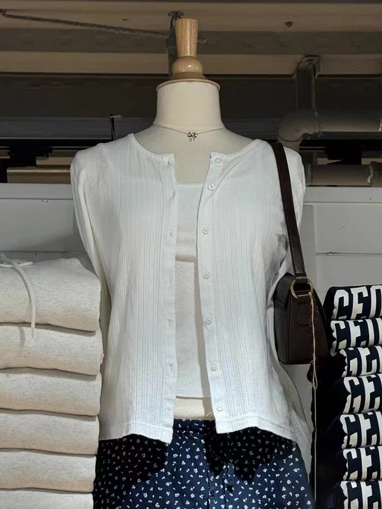 Camisetas de manga larga ajustadas de algodón con ojales blancos para mujer, cuello redondo, camisetas de una sola botonadura, Camiseta básica dulce