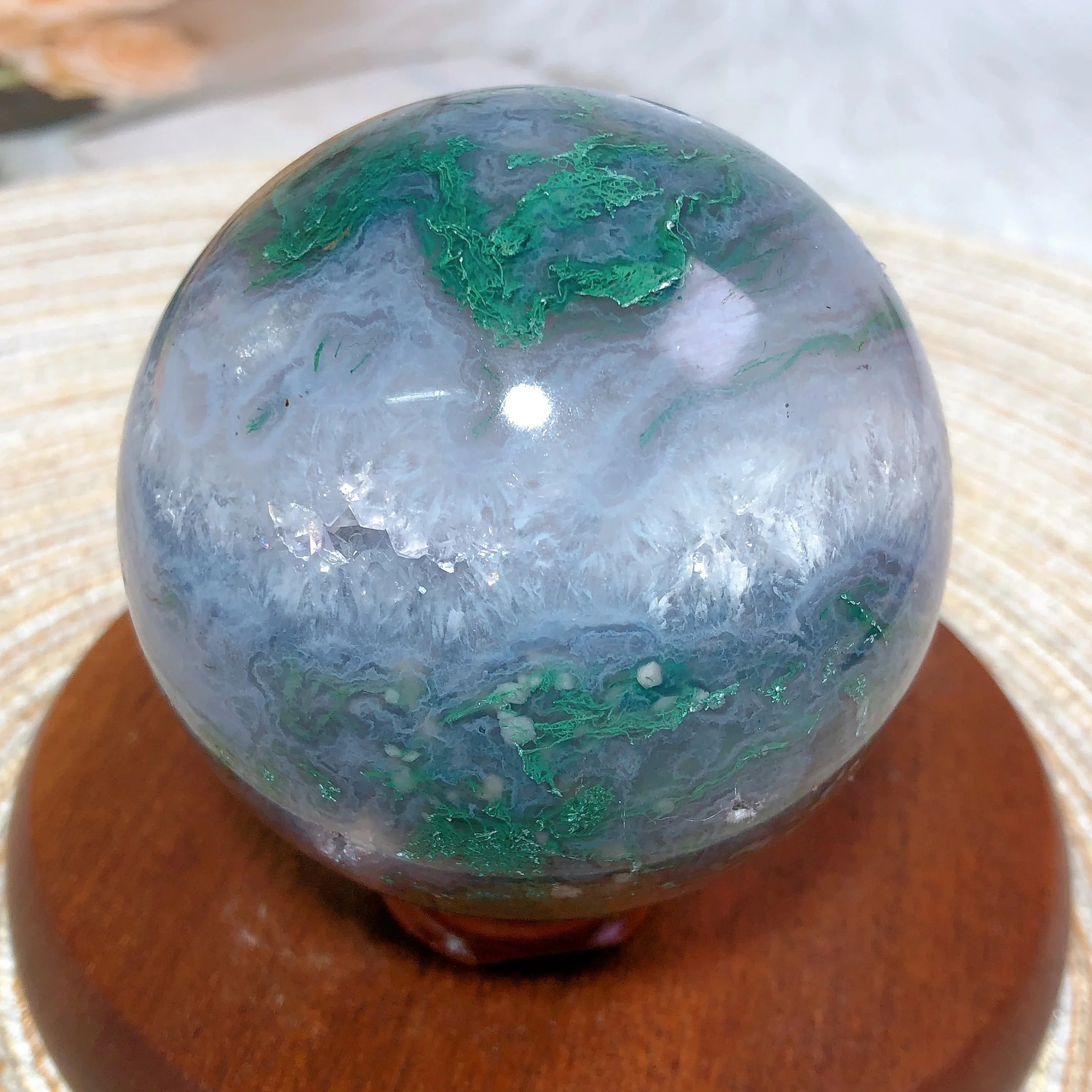 

Natural Crystals Moss Agate Sphere Rainbow Druzy Home Decorations Rare Witchcraft Mineral Energy Gemstones