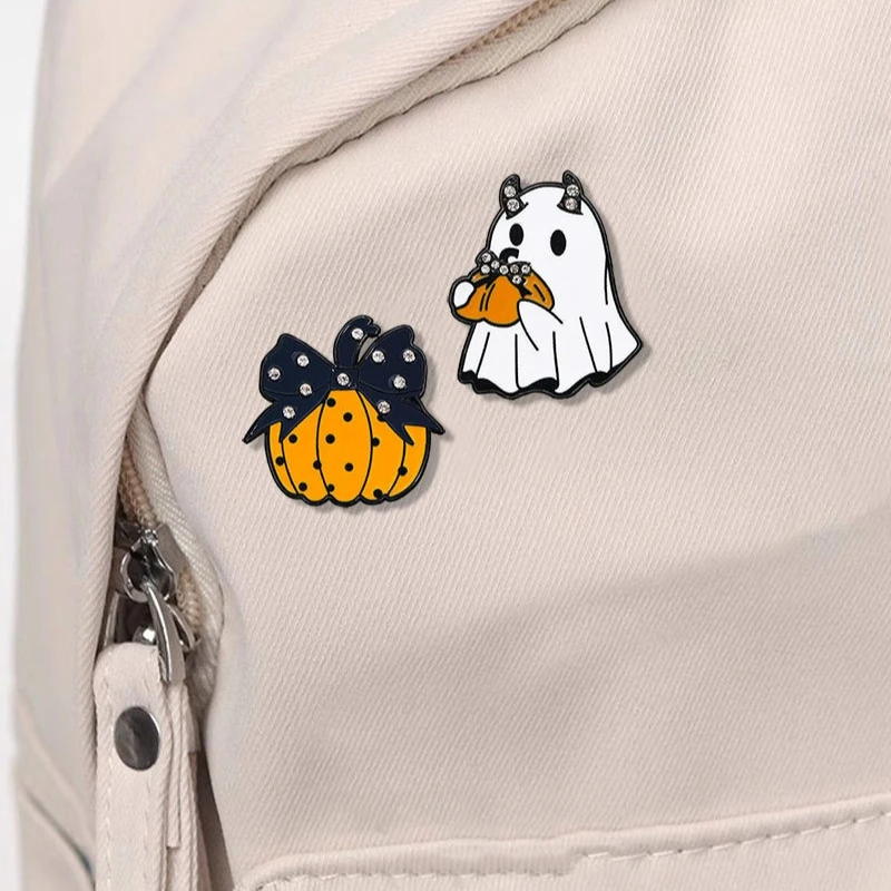 Halloween Cute Cartoon Ghost Pumpkin Metal Brooch Rhinestone Enamel Alloy Badge Pin DIY Clothing Bag Hat Scarf Scarf Accessories