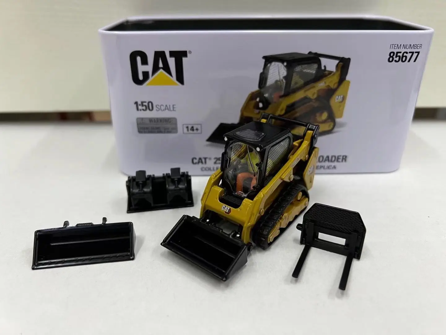 DieCast Masters 259D3 Compact Track Loader 1/50 Scale DieCast Model DM85677