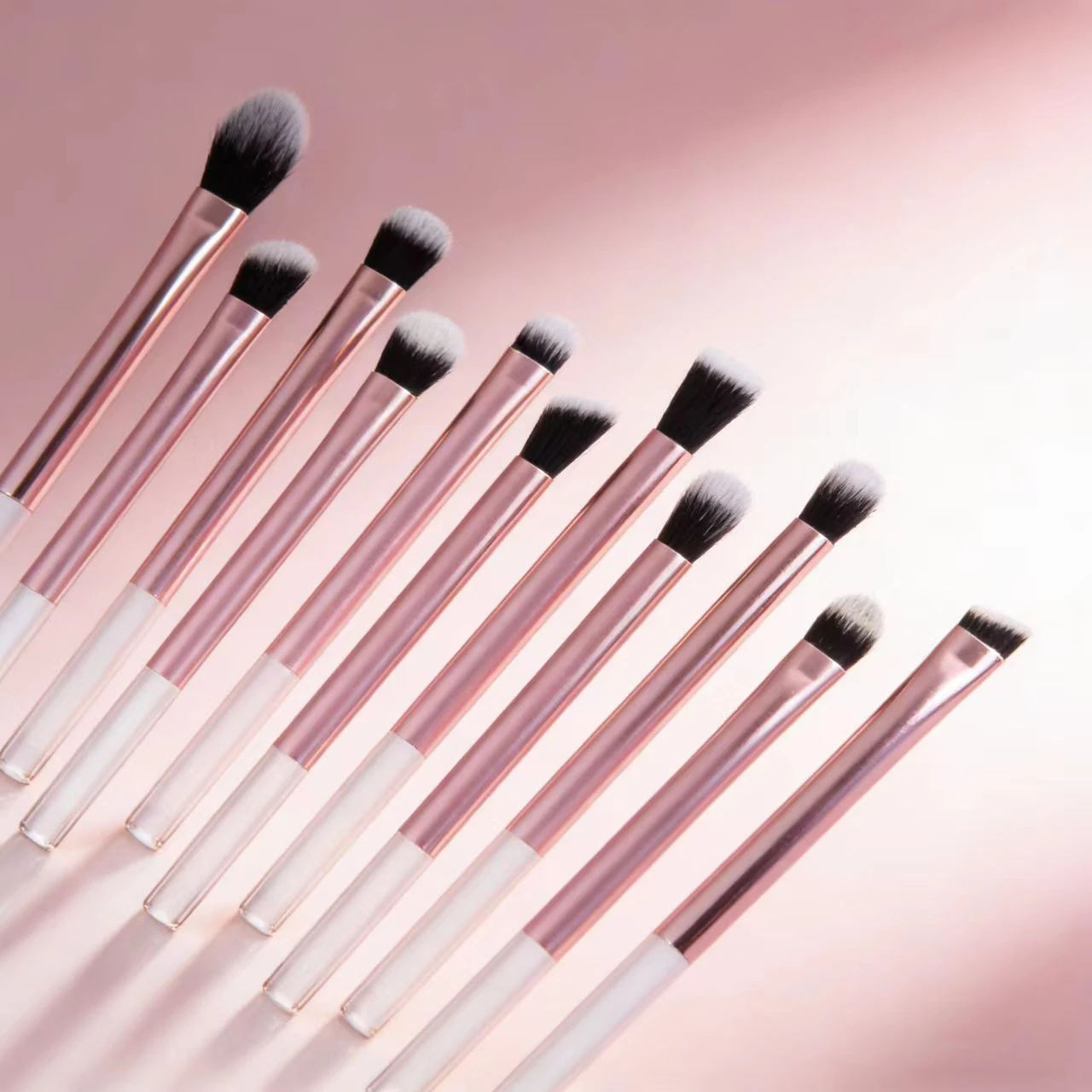 11 Augen-Make-up-Pinsel, Lidschattenpinsel, Augenbrauenpinsel, Concealer-Pinsel, Nasenschattenpinsel, professionelle Make-up-Werkzeuge