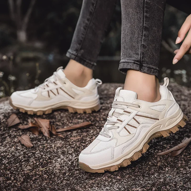 Sepatu pria, sepatu pria nyaman kasual gaya Fashion Non-Slip Mesh Sneakers baru luar ruangan ringan berjalan merek sepatu Hiking pria