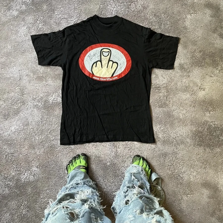 Vintage Y2K Graphic Tee Funny Middle Finger Logo Streetwear Oversized Punk Hip Hop T-Shirt Streetwear Oversized Loose Casual