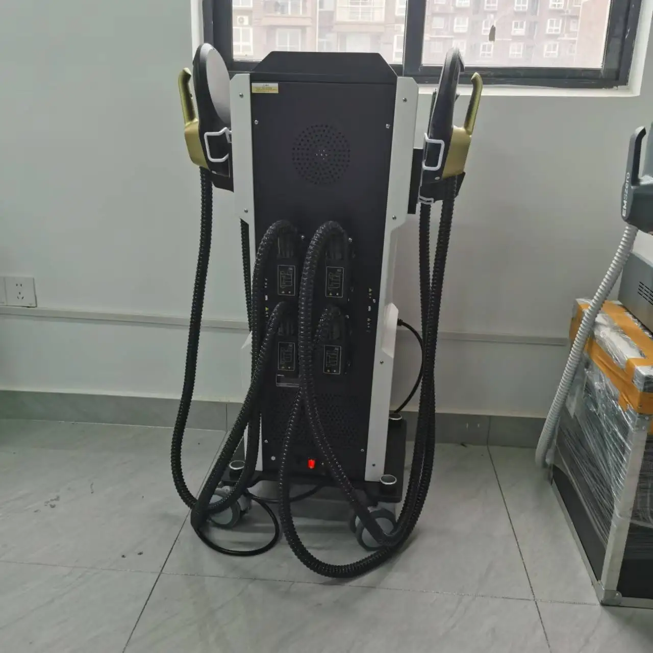 2025 EMSzero Neo Black Gold RF EMS Sculpt Machine Fat Body Slimming Technology Muscle Stimulation Sculpting salo 6500W  15Tesla