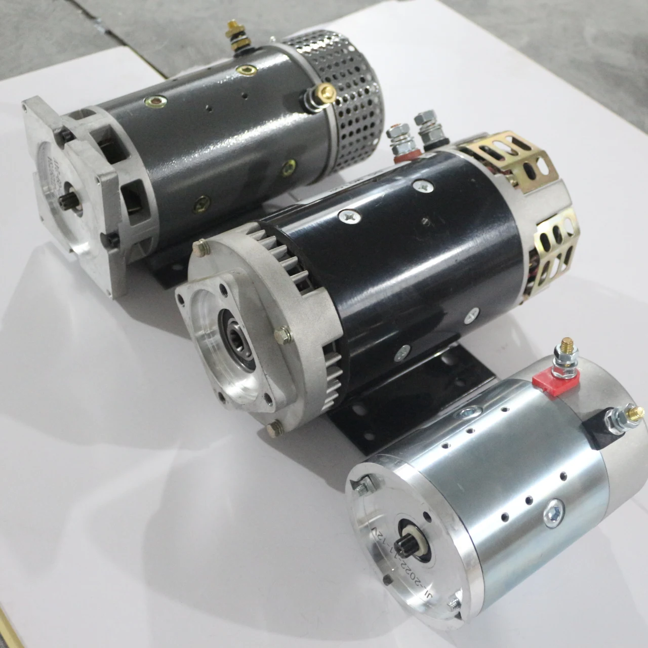 High Speed 24V 4KW DC Electric Motor with Waterproof Brush Commutation 3000rpm Speed for Home Appliance Boat Fan Robot Use