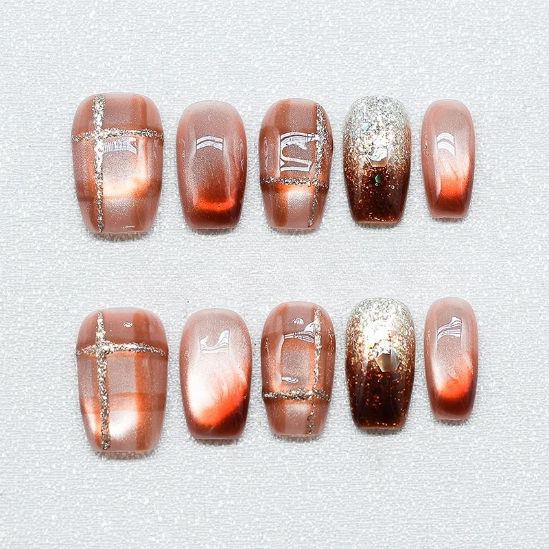 

Hand-worn Nails Autumn and Winter New Year's Style Blended Gray Gold Cat's Eye White, High-quality Nail Art
