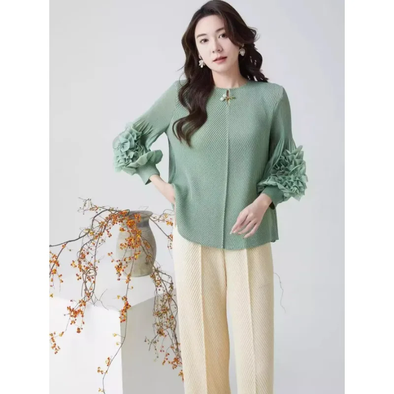 三宅プリーツ Tシャツ 2025 春服新しい気質エレガントな折り小さなシャツ薄い大きいサイズルーズプリーツトップス女性