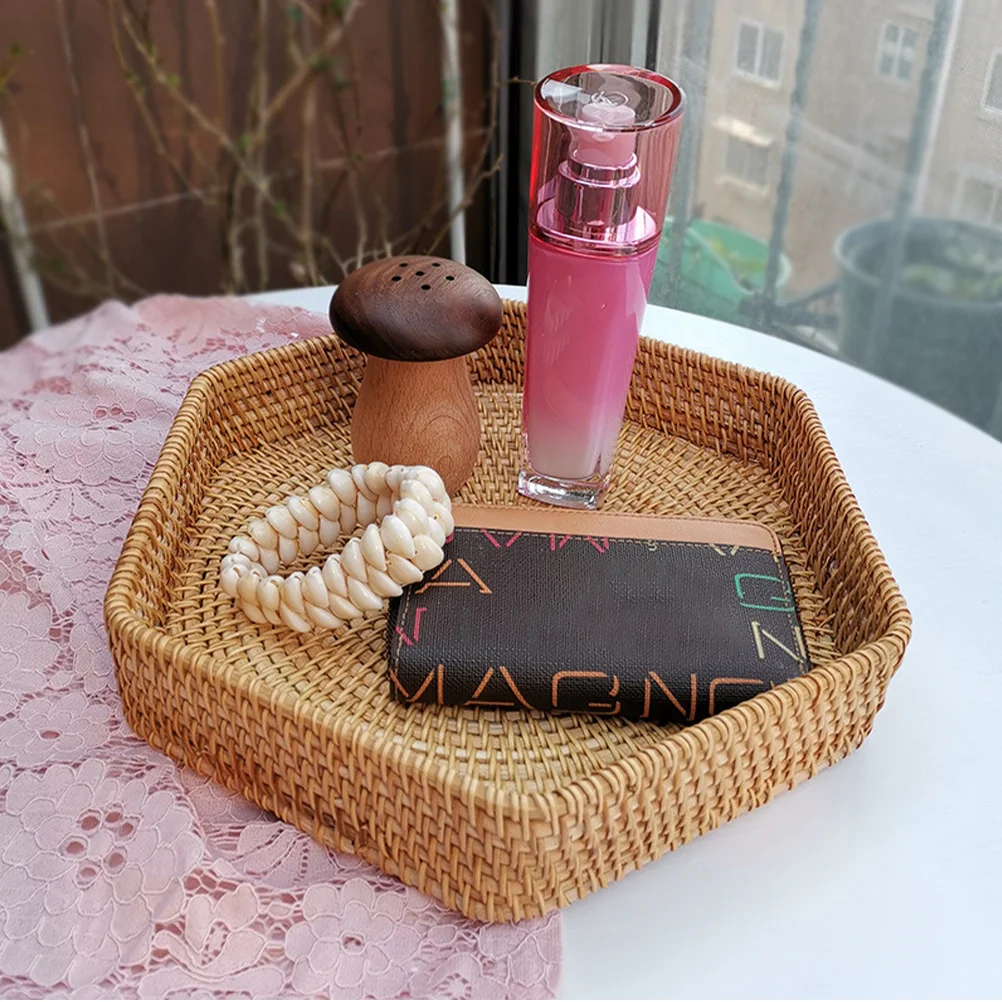 

Woven Food Tray Vintage Style Portable Bread Cake Serving Plate Household Snacks Fruit Decorative Storage