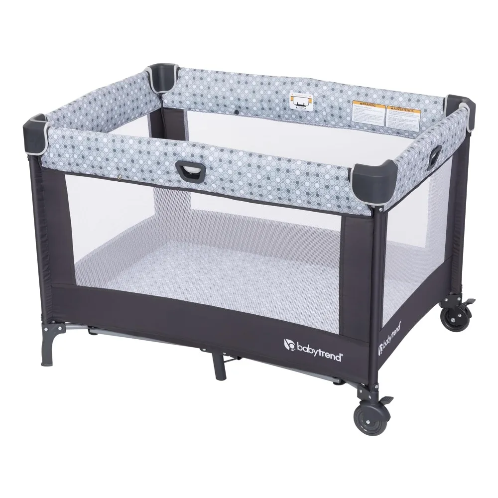 Tren bayi Nursery Suite EZ-Fold Playard dengan Portable Lounger goyang dan Flip lebih pengubah