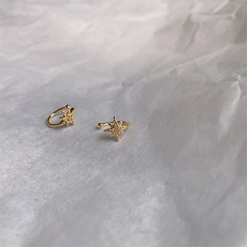 

Gold Leaf Clip Earring for Women Without Piercing Puck Rock Vintage Crystal Star Ear Cuff Girls Jewelry Gifts