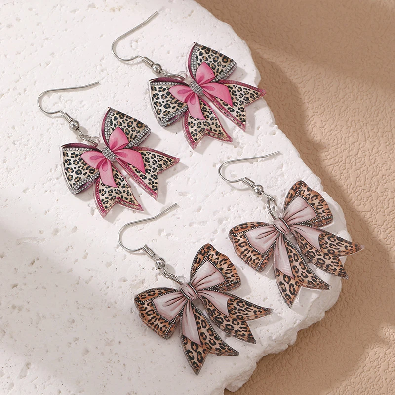 4pcs/set Niche Graduation Bow Earrings – Asymmetric Design with Sweet-Edge for Your New Chapter.
