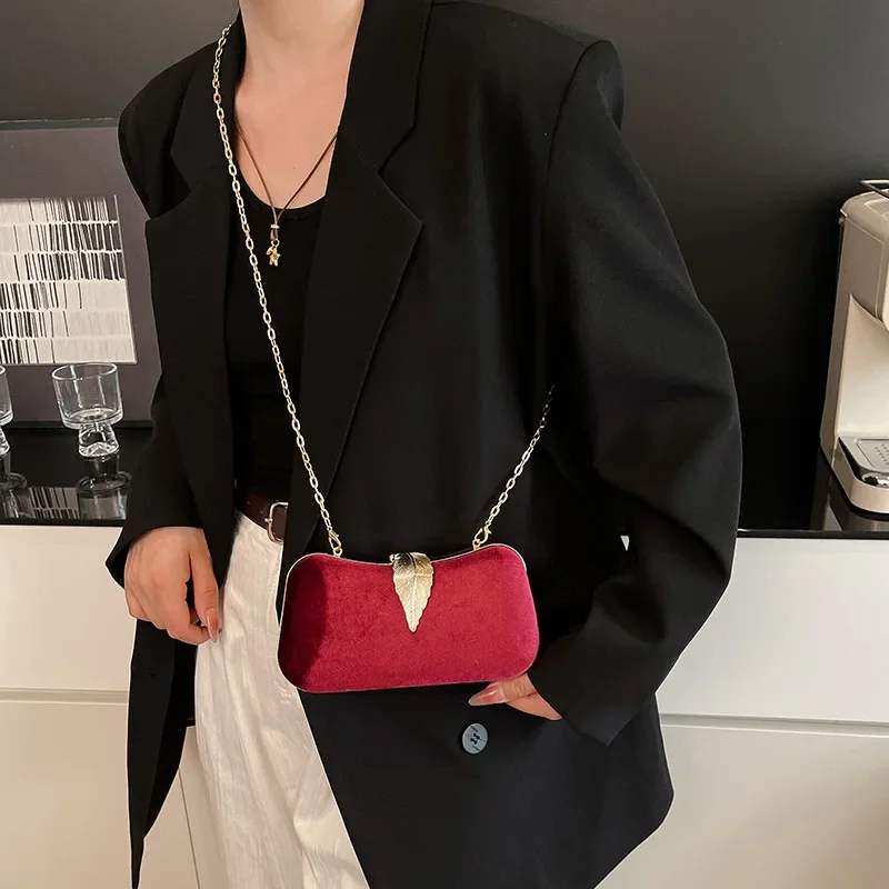 

Women's Crossbody Bag Armpit Shoulder Handbag for Dinner Stylish Fashionable Bag for Women