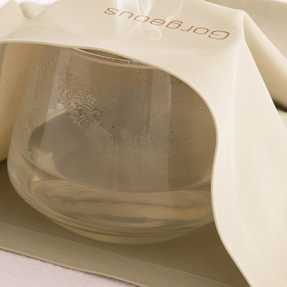 กางเกงในโยคะเอวสูงผ้าไหมน้ำแข็งสีพื้น ไร้รอยต่อ ทรงสามเหลี่ยม สำหรับผู้หญิง สวมใส่สบาย ระบายอากาศได้ดี