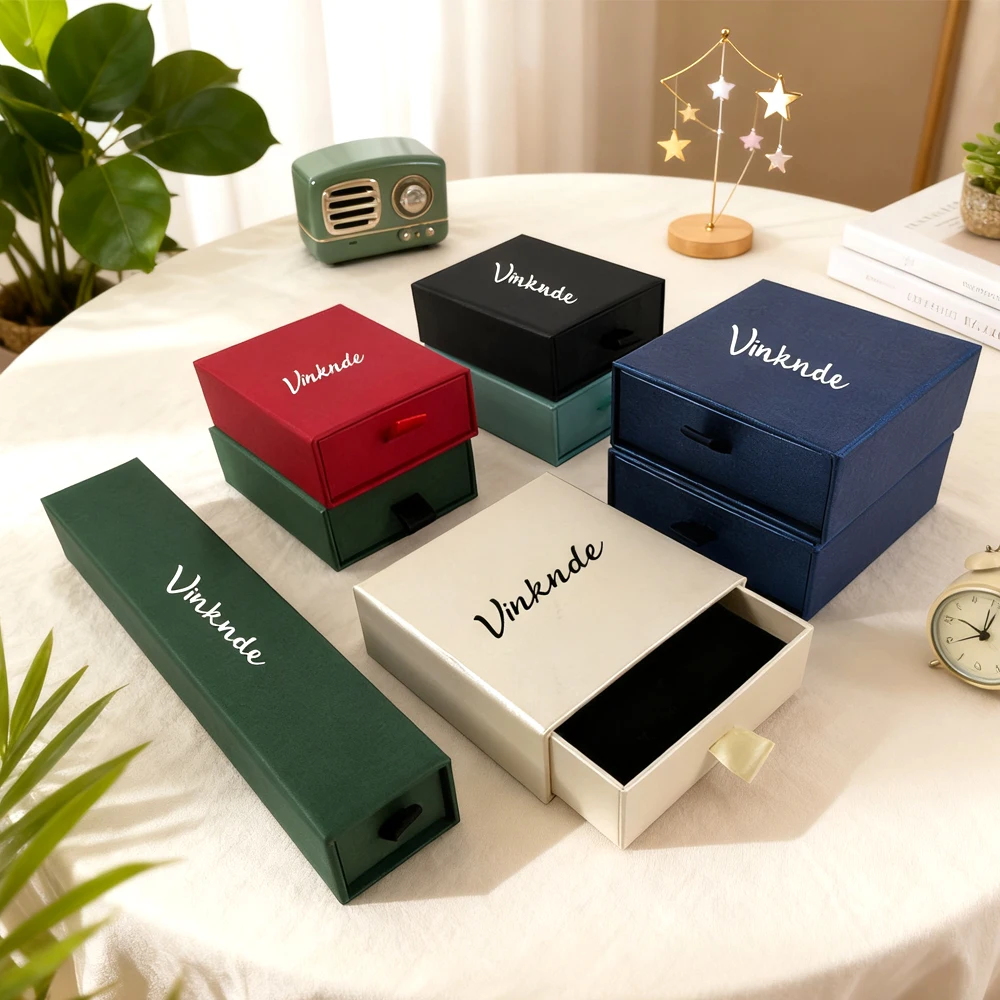 

24Pack New 9x9x2.5cm Custom Logo Beige Paper Drawer Jewelry Packaging Box With Black Foam Necklace Bracelet Gift Organizer Case