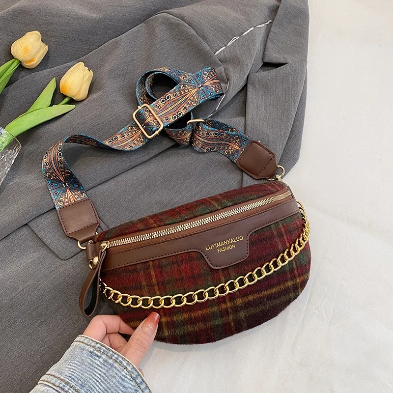 

2025 Women's Cloud Floral Shoulder Bag Convertible Crossbody Purse with Chain Strap Multi-Carry Handbag for Ladies