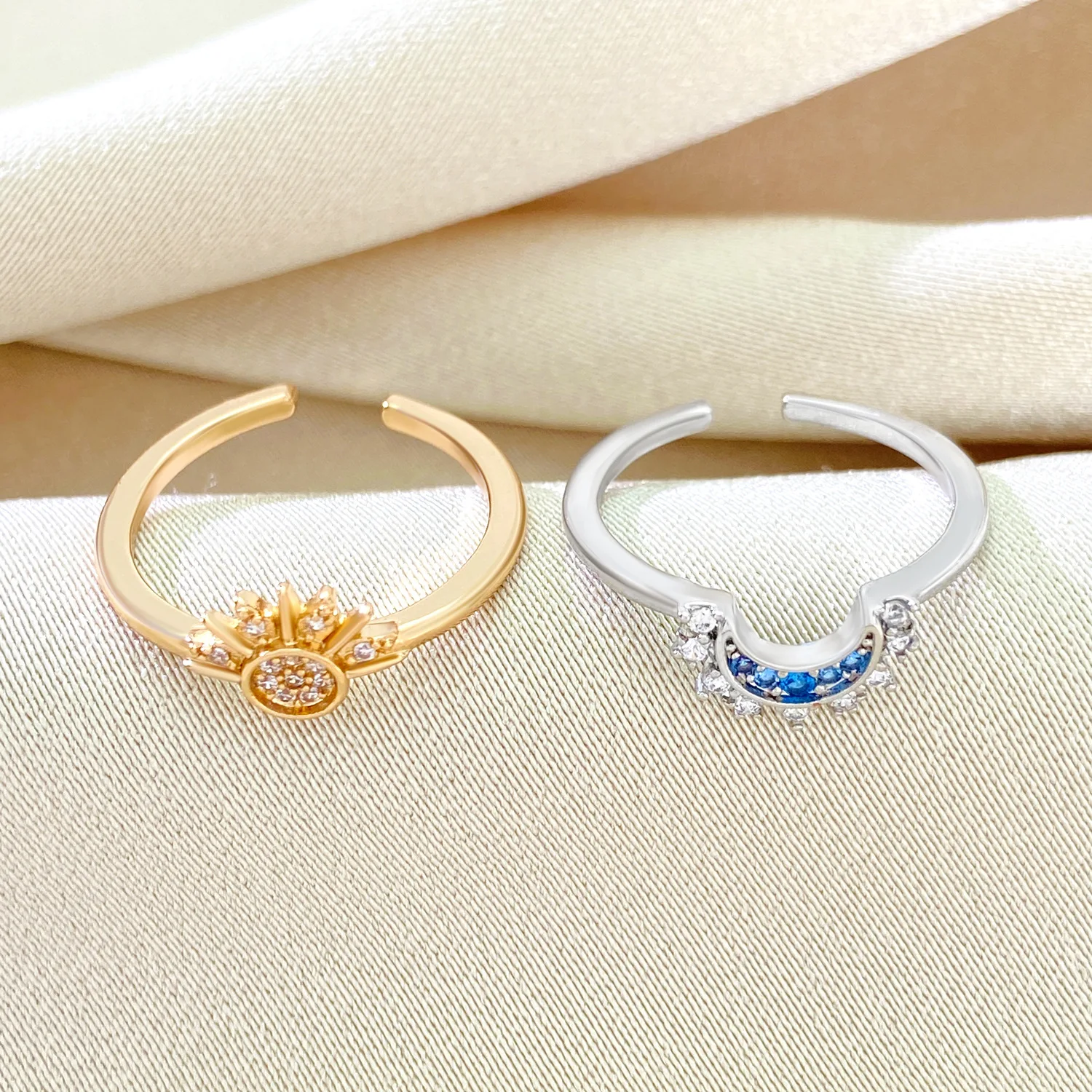 YILUOCD Sparkling Sun and Moon Adjustable Couple Rings CZ Open Promise Ring 2024 New Style Stackable Engagement Jewelry Day Gift